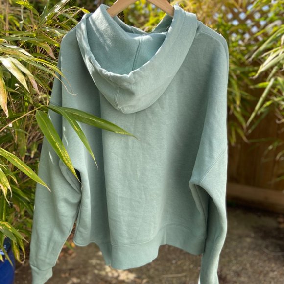 Reebok Asymmetrical Sweater - Picture 3 of 4